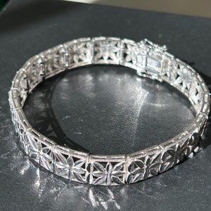 NWOT Sterling Silver 925 Flower Bracelet